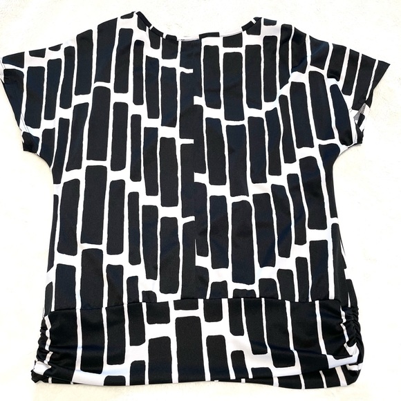 AB STUDIO Women’s Dolman Short Sleeve Top - Picture 11 of 13